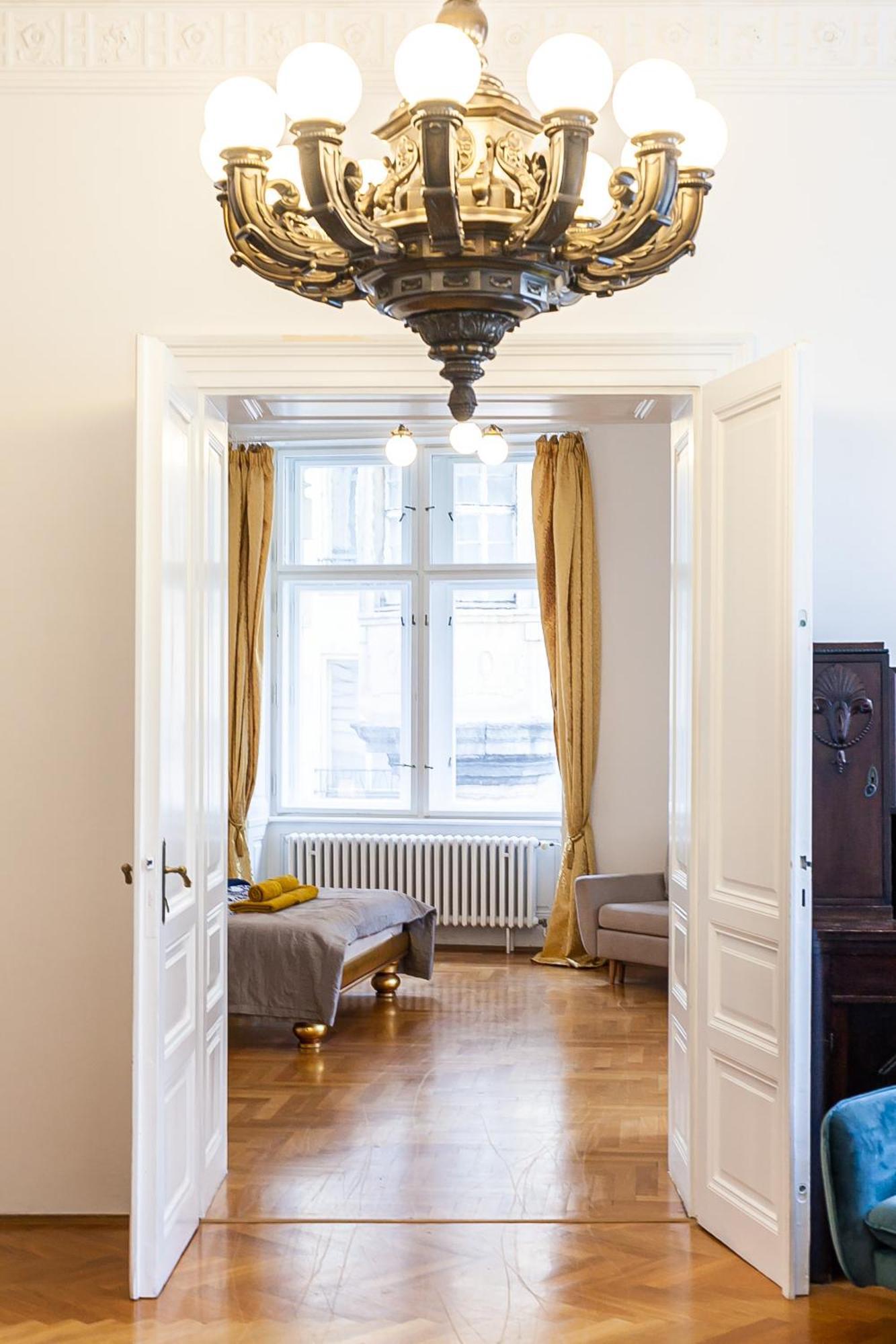Royal Apartment By Charles Bridge View Of Saint Nicholas Church Πράγα Εξωτερικό φωτογραφία